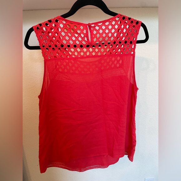 Skies Are Blue red sleeveless blouse - Picture 3 of 3